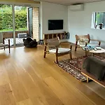 New Wooden House Near بيت للعطل